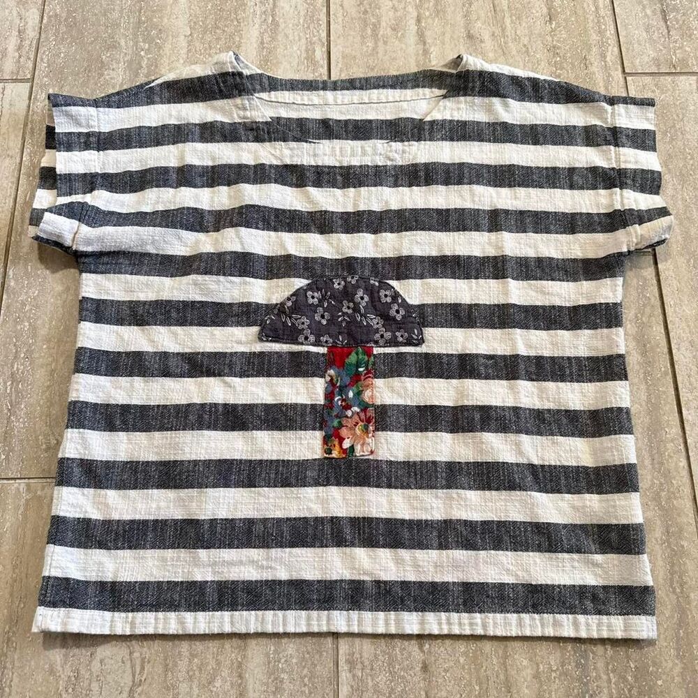 Vintage Style Mushroom Patchwork Gray white Stripe T Shirt Sz S Cottagecore